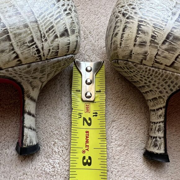 Emanuel Urgaro Paris Embossed Snakeskin Cream Taupe Leather Pumps Pointy Women 8 - Picture 13 of 16